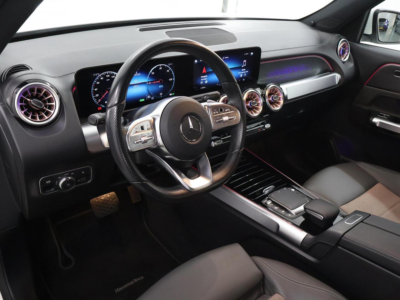 Mercedes-Benz EQB 300 4MATIC Luxury Line 67 kWh | Sfeerverlichting | Stoelverwarming | Achteruitrijcamera |