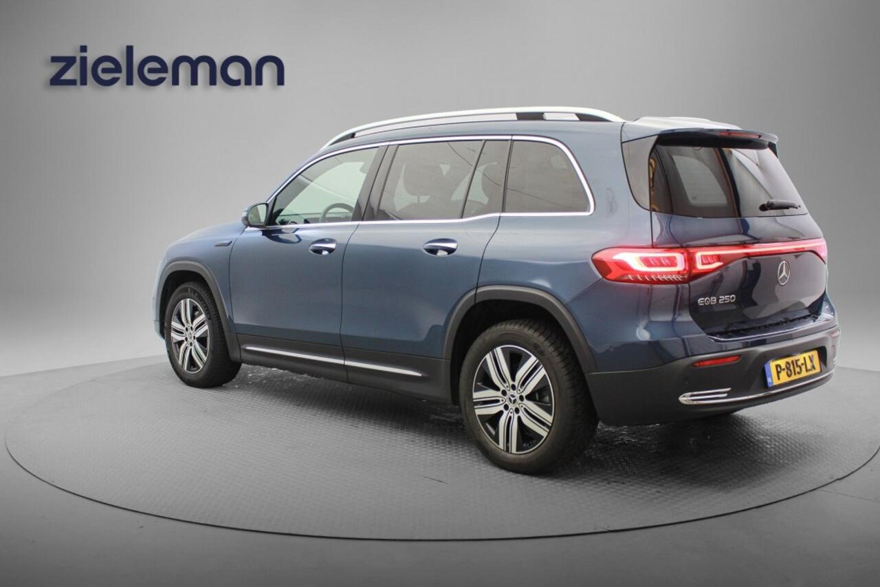 Mercedes-Benz EQB 250 Luxury Line 7 persoons 67 kWh - Widescreen, Leer, Camera, SOH 95%