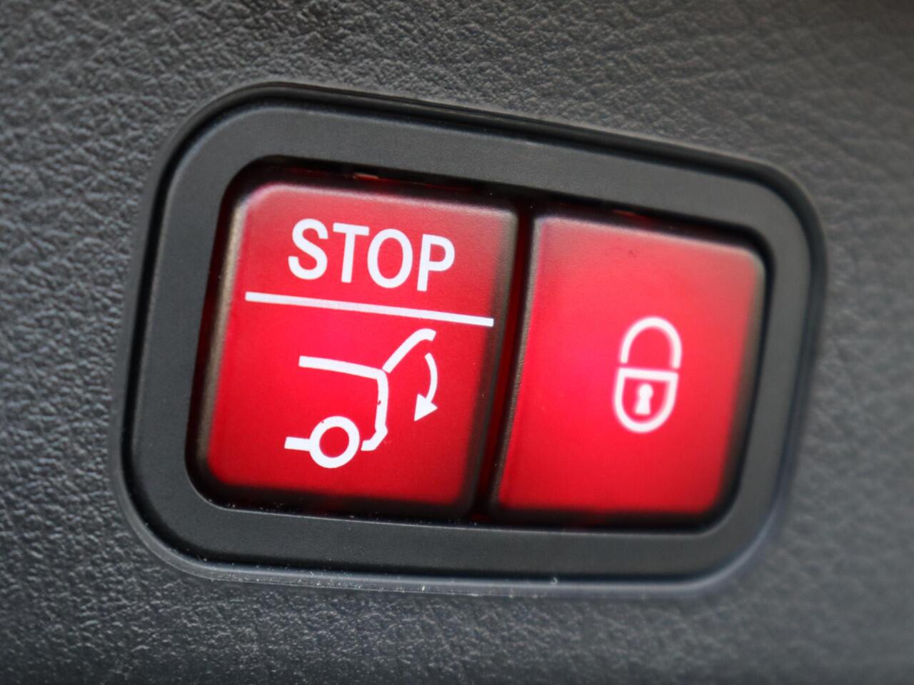 Mercedes-Benz EQB 300 4MATIC AMG line