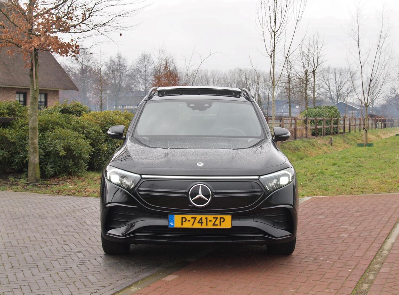 Mercedes-Benz EQB 250 AMG Line 67 kWh | SOH 95% | Panoramadak | Head-Up Display | 360 Camera | Sfeerverlichting |