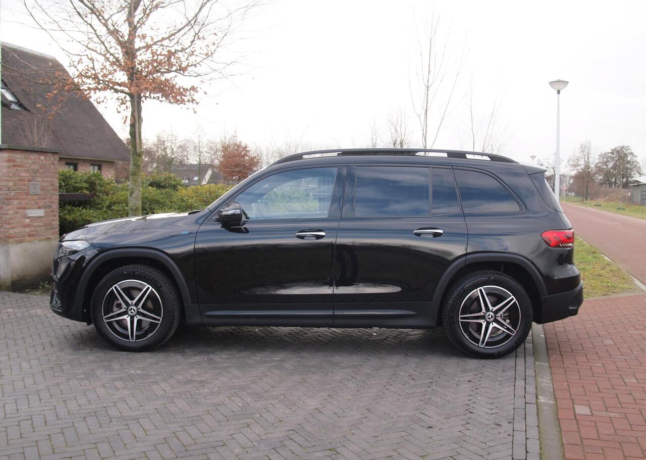 Mercedes-Benz EQB 250 AMG Line 67 kWh | SOH 95% | Panoramadak | Head-Up Display | 360 Camera | Sfeerverlichting |