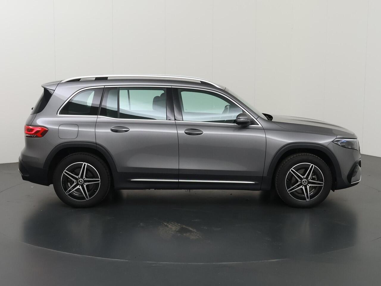 Mercedes-Benz EQB 250 AMG Line 67 kWh | Elektrische achterklep | Stoelverwarming | Augmented reality |