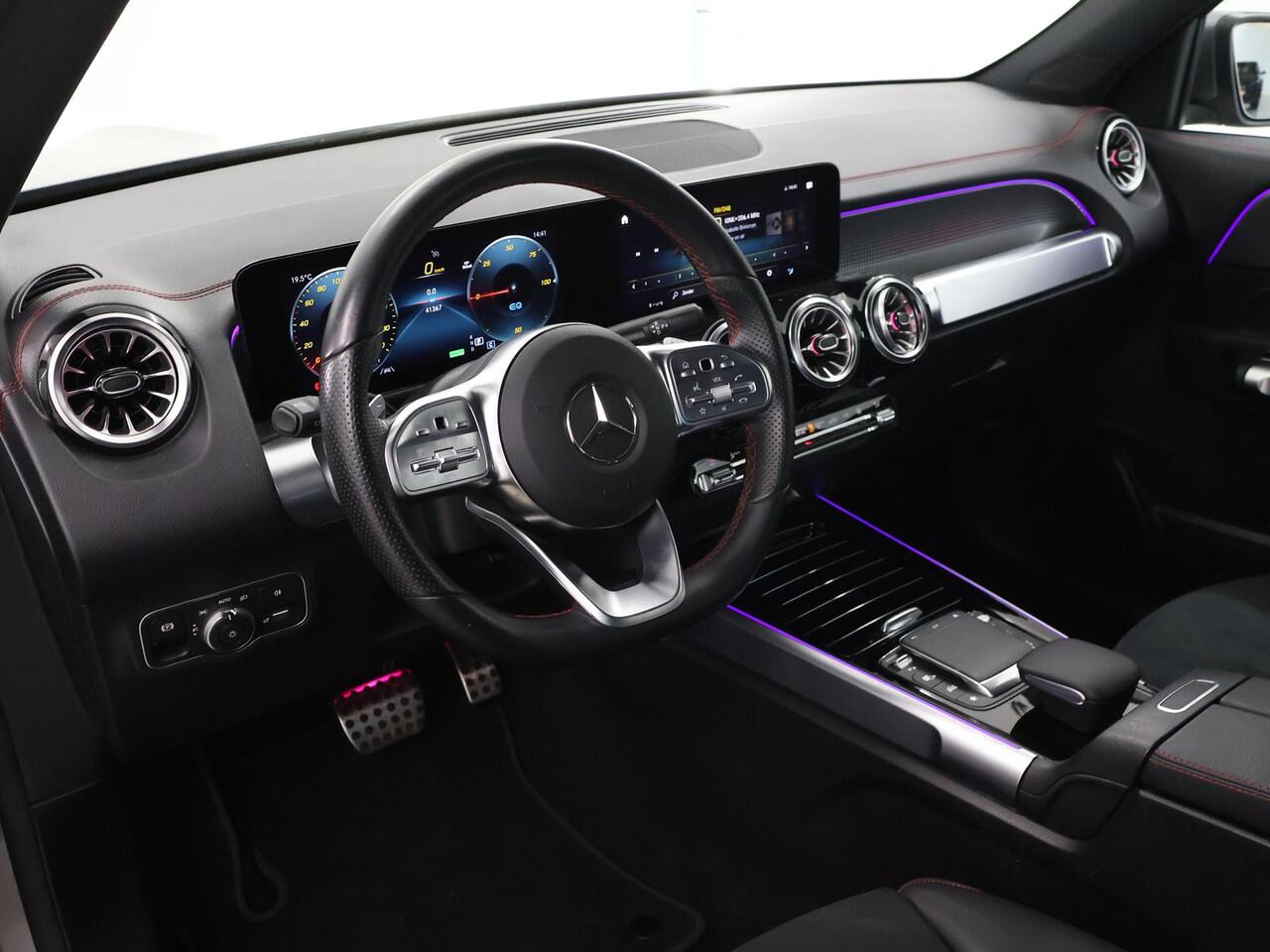 Mercedes-Benz EQB 250 AMG Line 67 kWh | Elektrische achterklep | Stoelverwarming | Augmented reality |