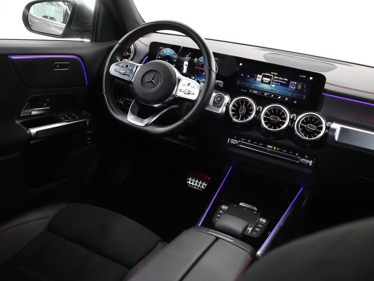 Mercedes-Benz EQB 250 AMG Line 67 kWh | Elektrische achterklep | Stoelverwarming | Augmented reality |