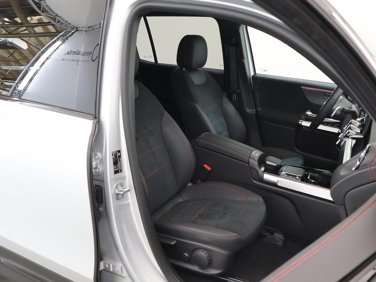 Mercedes-Benz EQB 250+ Business Edition 71 kWh | AMG Line | Nightpakket | 19-Inch | Stoelverwarming | MBUX