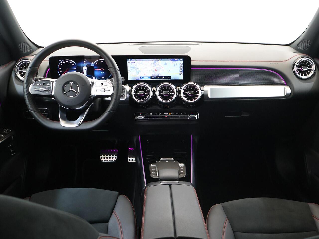 Mercedes-Benz EQB 250+ Business Edition 71 kWh | AMG Line | Nightpakket | 19-Inch | Stoelverwarming | MBUX