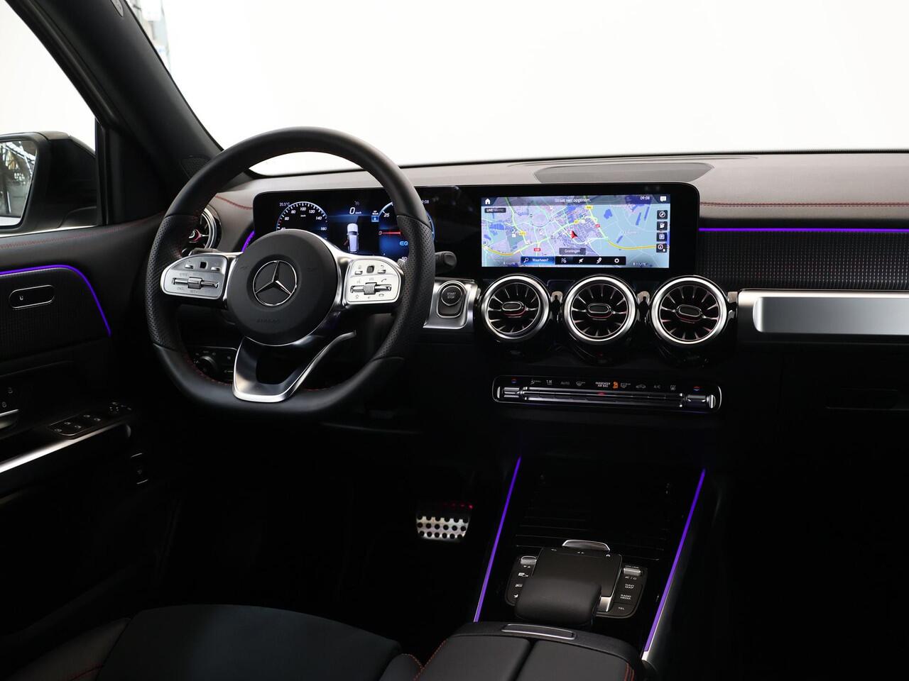 Mercedes-Benz EQB 250+ Business Edition 71 kWh | AMG Line | Nightpakket | 19-Inch | Stoelverwarming | MBUX