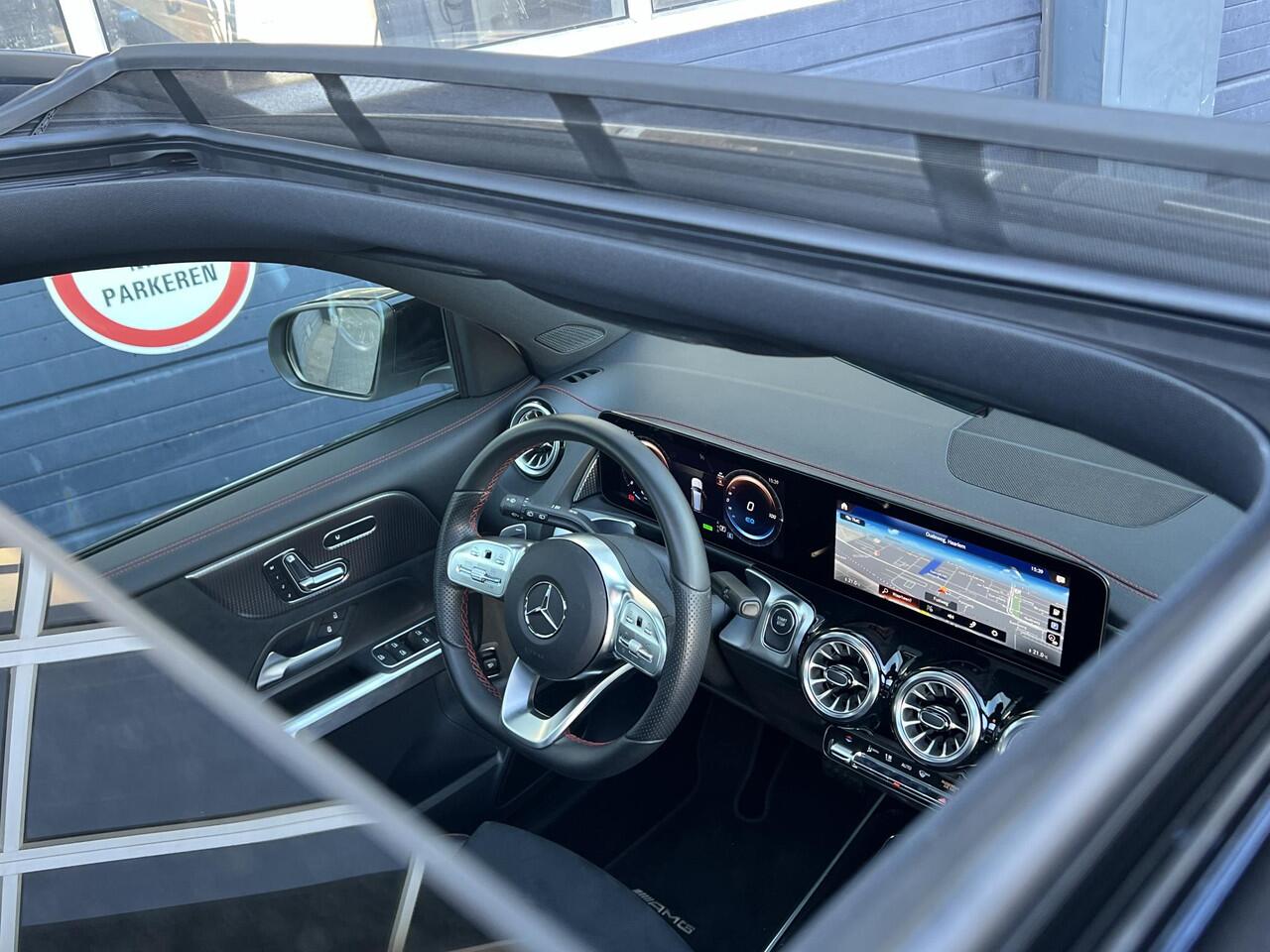 Mercedes-Benz EQB 250+ | AMG Line | Panoramadak | Night Pakket | Business Plus Pakket | Elektrisch Verstelbare Stoelen + Memory | Dodehoekassistent | 360° Camera | Advanced Sound System | Sfeerverlichting | Stoelverwarming