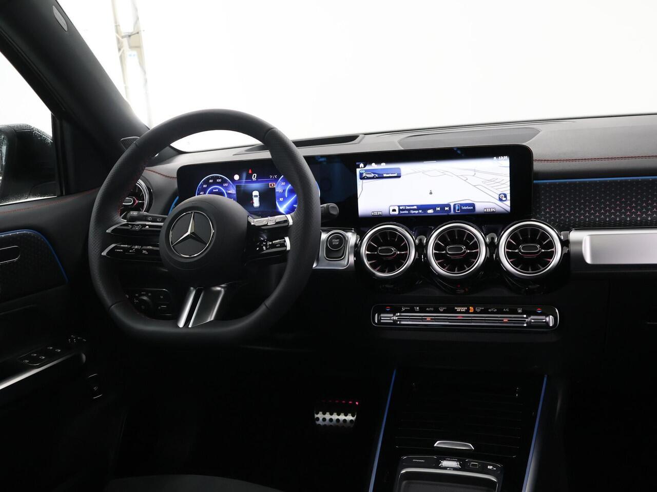 Mercedes-Benz EQB 250+ AMG Line 360 Camera | Panorama dak | 20 inch Lm Velgen | Elek stoel bediening | Headup display | Apple Carplay | Dodehoek ass.