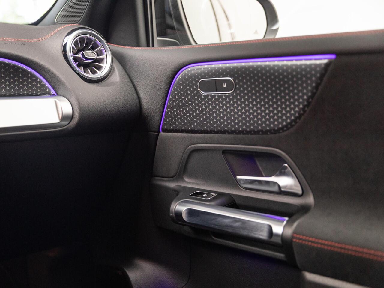 Mercedes-Benz EQB 250+ AMG Line LIMITED Panorama dak