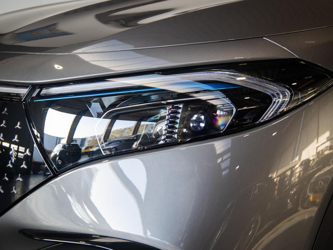 Mercedes-Benz EQB 250+ AMG Line 71 kWh Panorama dak