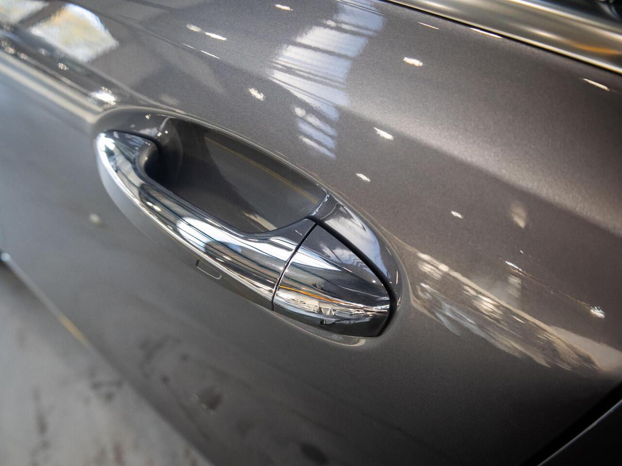 Mercedes-Benz EQB 250+ AMG Line 71 kWh Panorama dak