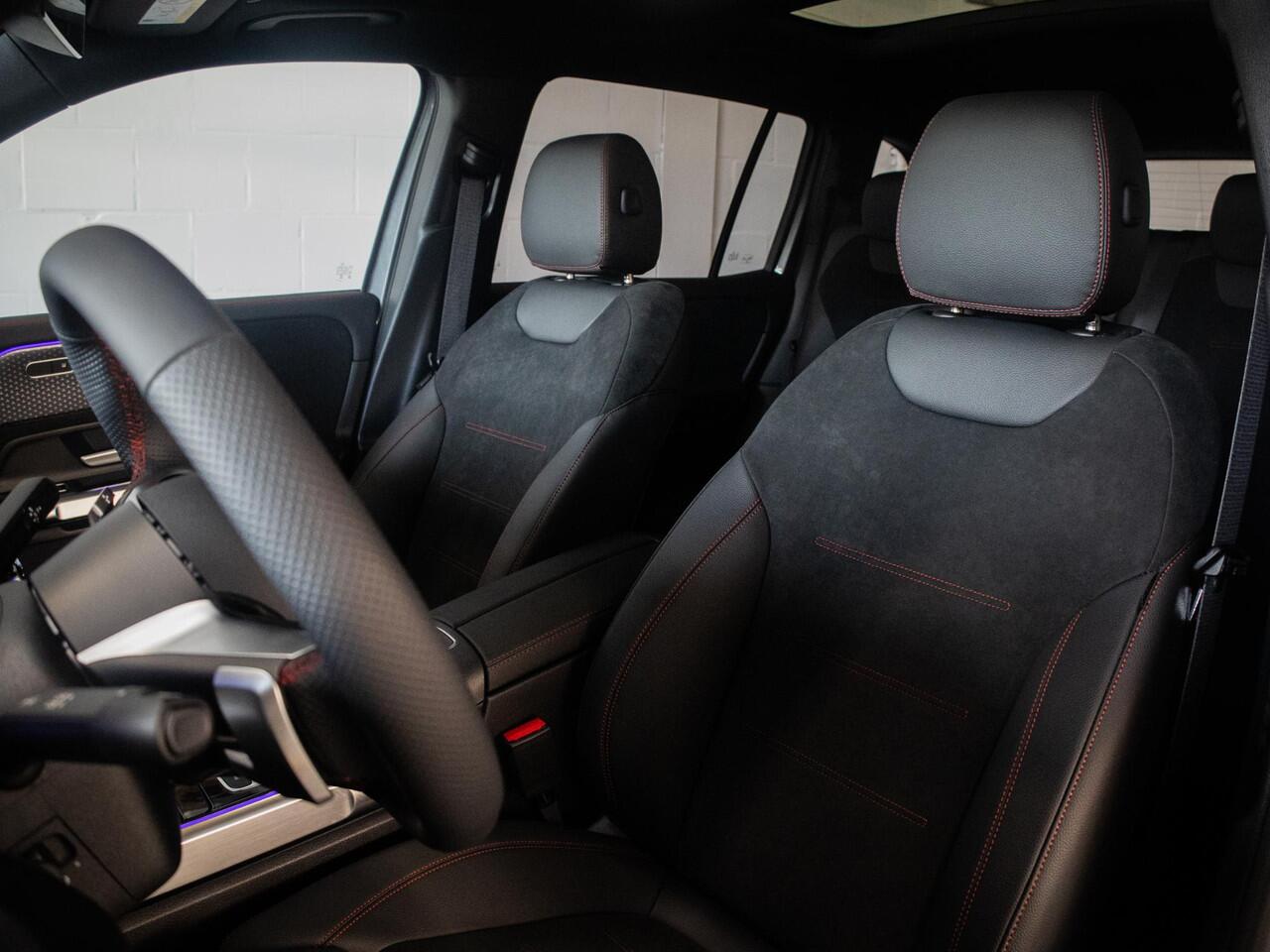 Mercedes-Benz EQB 250+ AMG Line 71 kWh Panorama dak