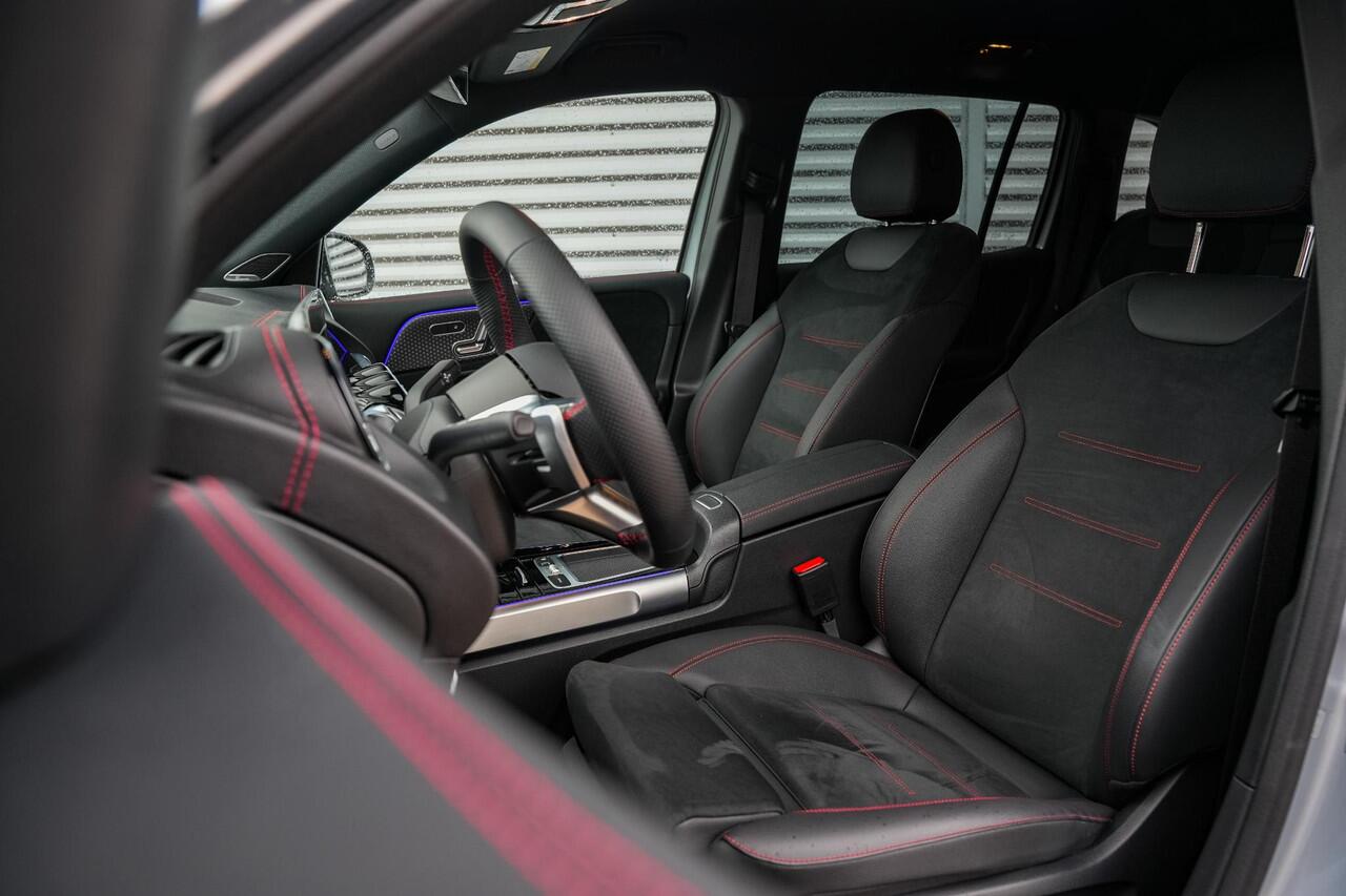 Mercedes-Benz EQB 250+ AMG Line 7p. 71 kWh 7 persoons Wide Screen Ambient verlichting Head Up Burmester