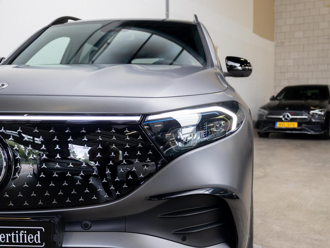 Mercedes-Benz EQB 250+ Business Solution AMG 7p. 71 kWh Panorama dak