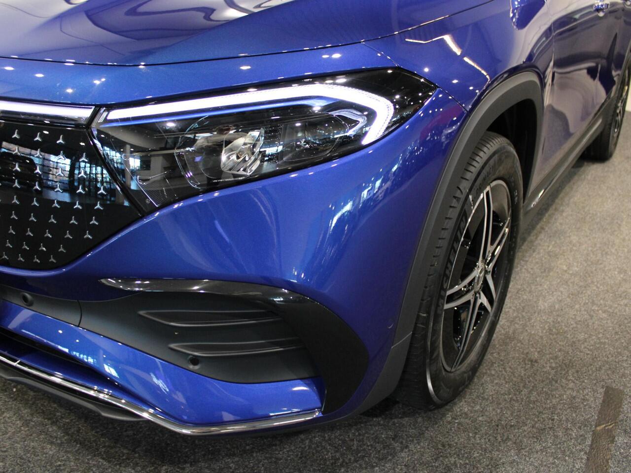 Mercedes-Benz EQB 250+ AMG Line 7p. 71 kWh Panorama dak