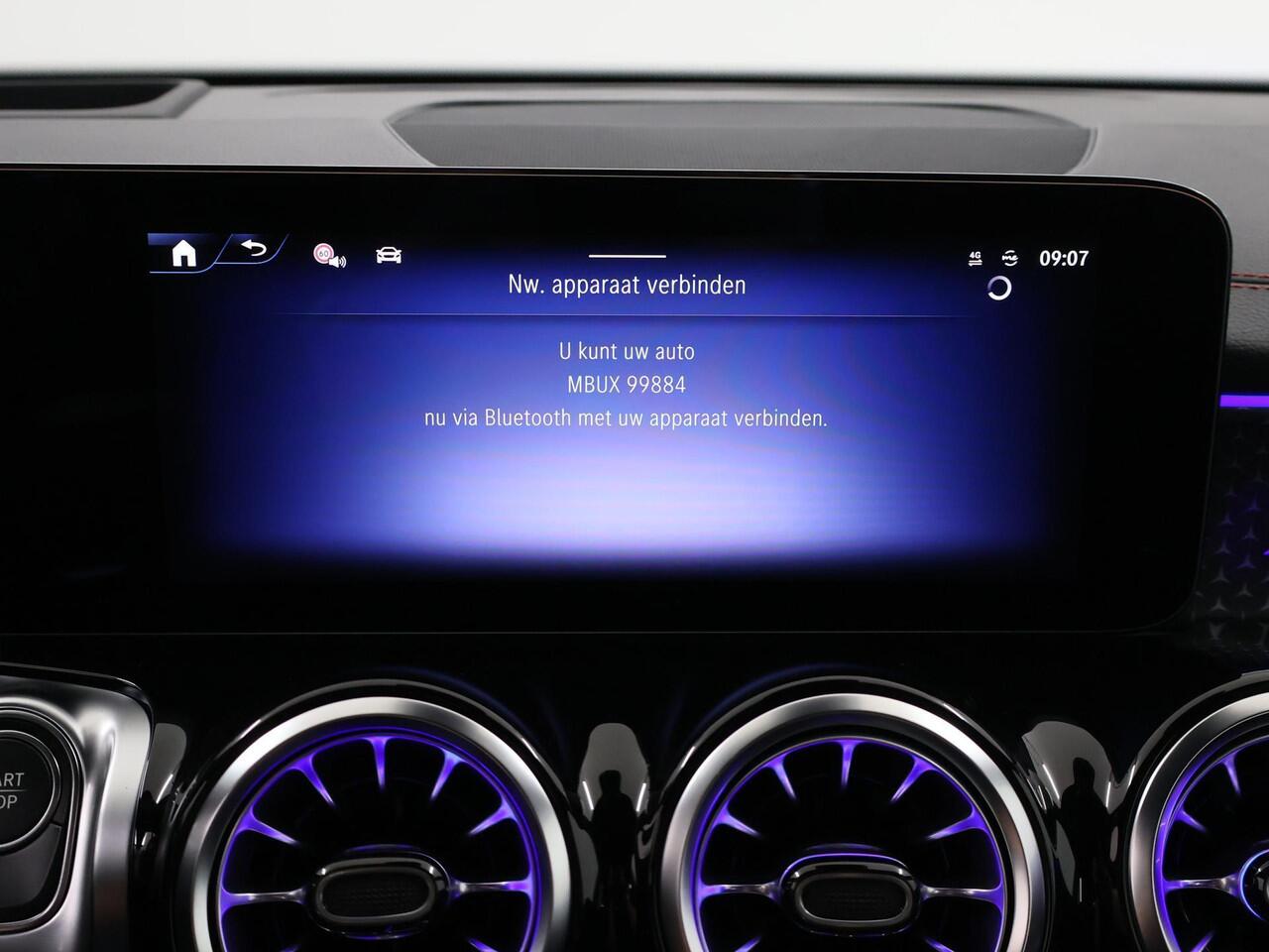 Mercedes-Benz EQB 250+ AMG Line 71 kWh | Panoramaschuifdak| 360-Camera | Dodehoekassistent | DAB+ | Led-Koplampen |