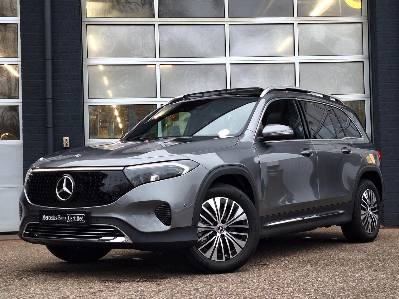 Mercedes-Benz EQB 250+ LIMITED 7-persoons 71 kWh | Panoramadak | Achteruitrijcamera | Cruise Control | Sfeerverlichting | Stoelverwarming | Dodehoekassistentie | Elektrische achterklep