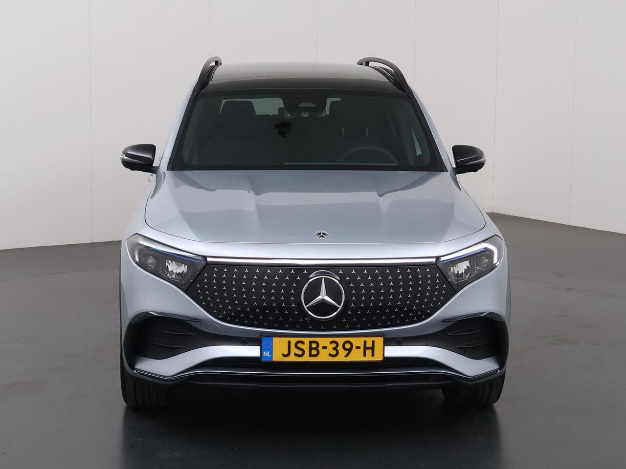 Mercedes-Benz EQB 250+ Business Solution AMG 71 kWh | Panoramaschuifdak | Dodehoekassistent | Led-Koplampen | Head-Up | Burmester |