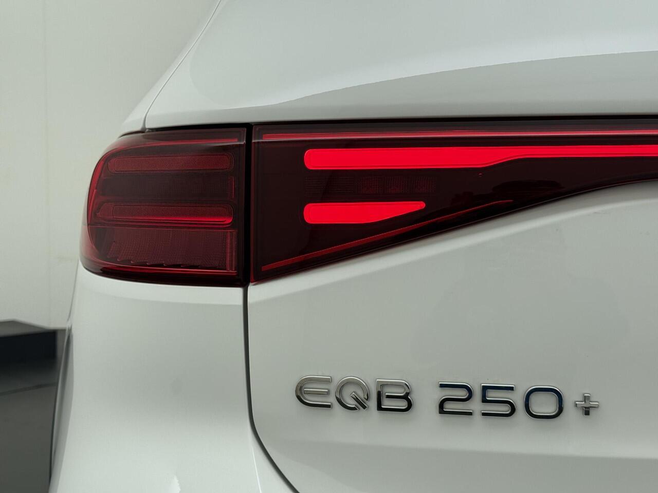 Mercedes-Benz EQB 250+ Business Solution AMG 71 kWh