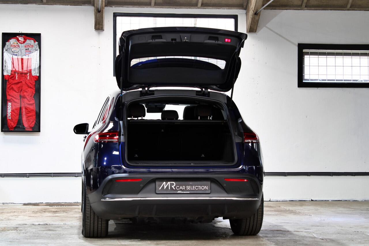 Mercedes-Benz EQC 400 4MATIC Business Solution AMG 80 kWh | Schuifdak | Burmester | Rijassistentie | NL auto | BTW |