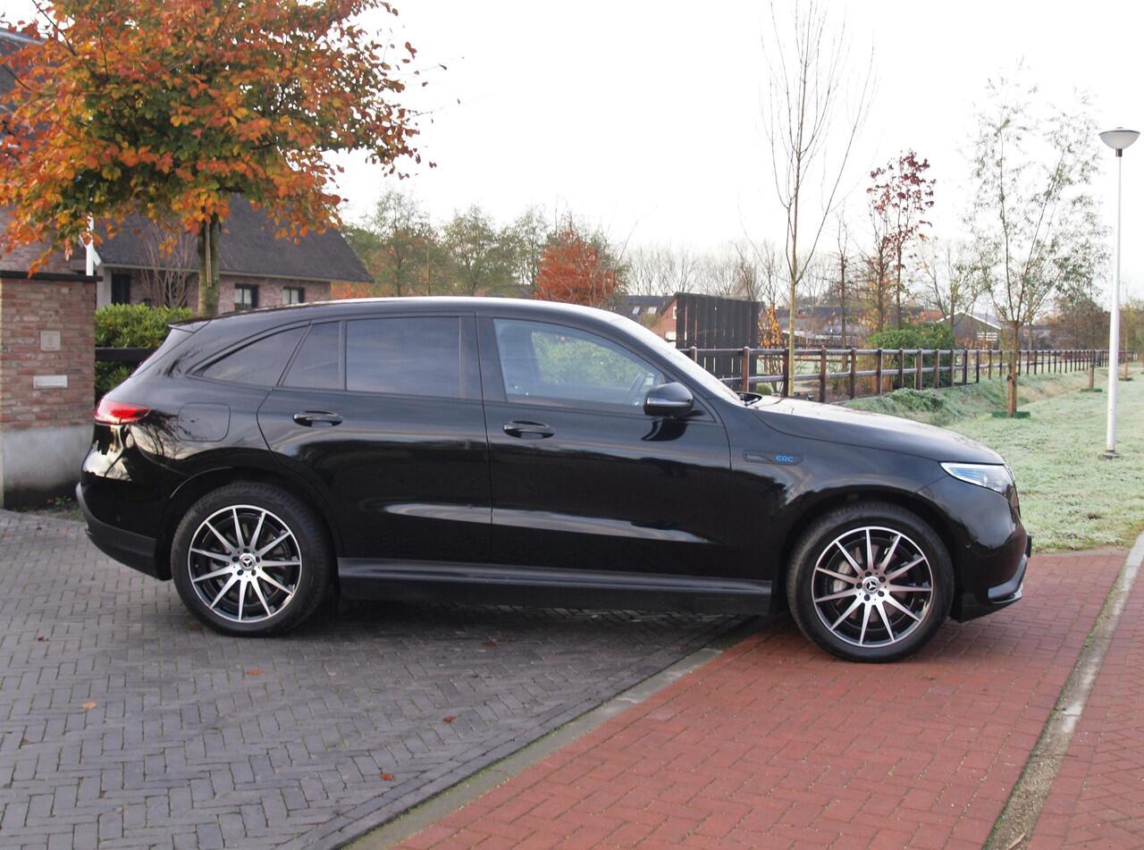 Mercedes-Benz EQC 400 4MATIC Business Solution AMG 80 kWh | AMG Night Edition | Camera | Cruise Control | Sfeerverlichting | NL-Auto |