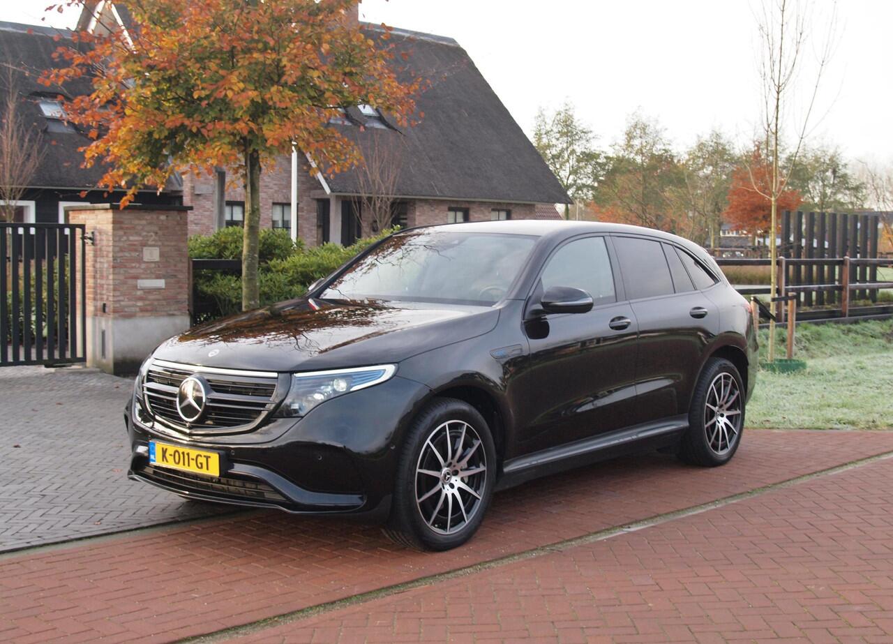 Mercedes-Benz EQC 400 4MATIC Business Solution AMG 80 kWh | AMG Night Edition | Camera | Cruise Control | Sfeerverlichting | NL-Auto |