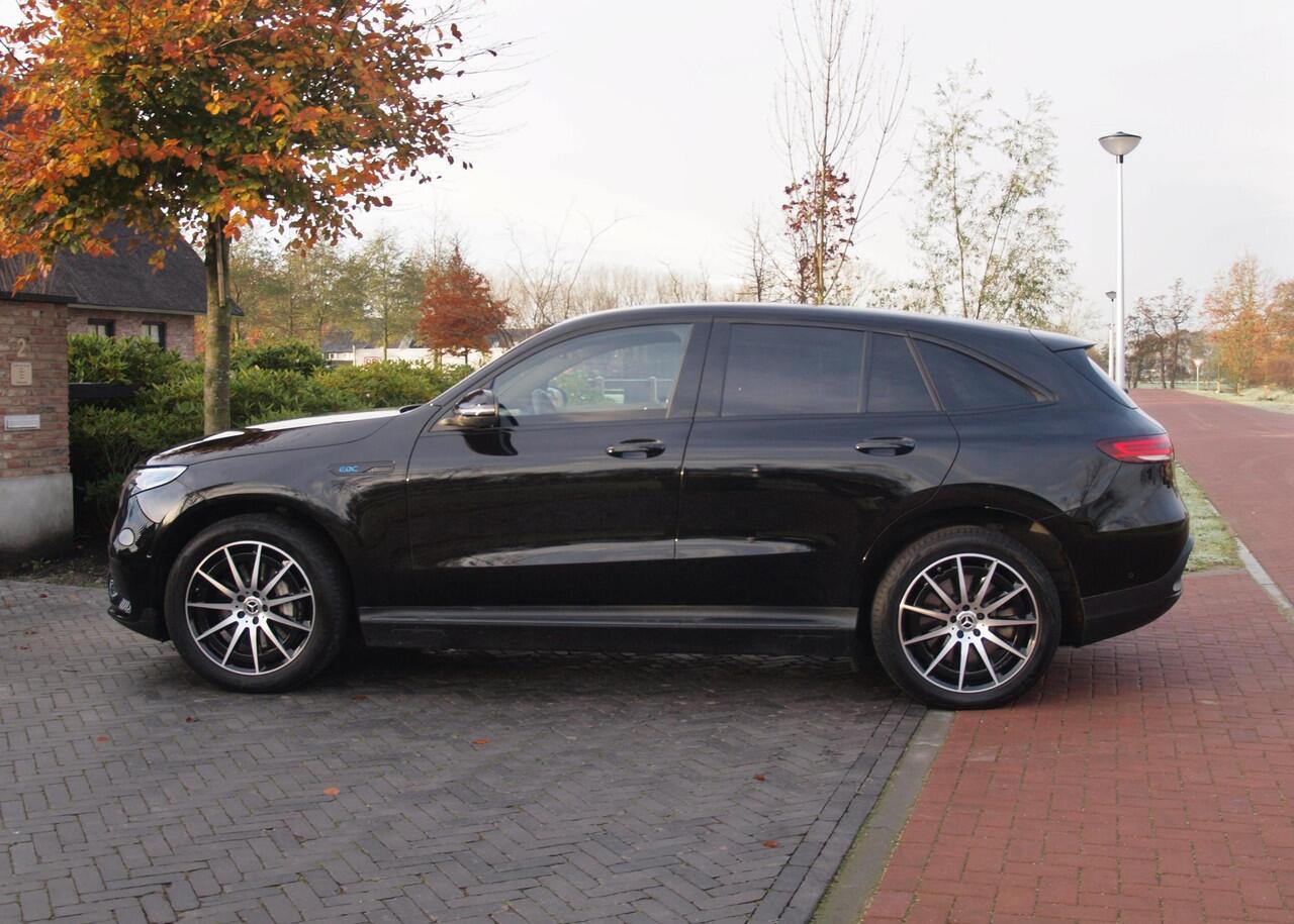 Mercedes-Benz EQC 400 4MATIC Business Solution AMG 80 kWh | AMG Night Edition | Camera | Cruise Control | Sfeerverlichting | NL-Auto |