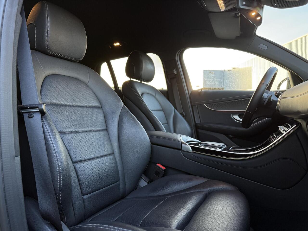 Mercedes-Benz EQC 400 Aut. 4MATIC Sol. Luxury 80 kWh | Navi | Camera | Leder |