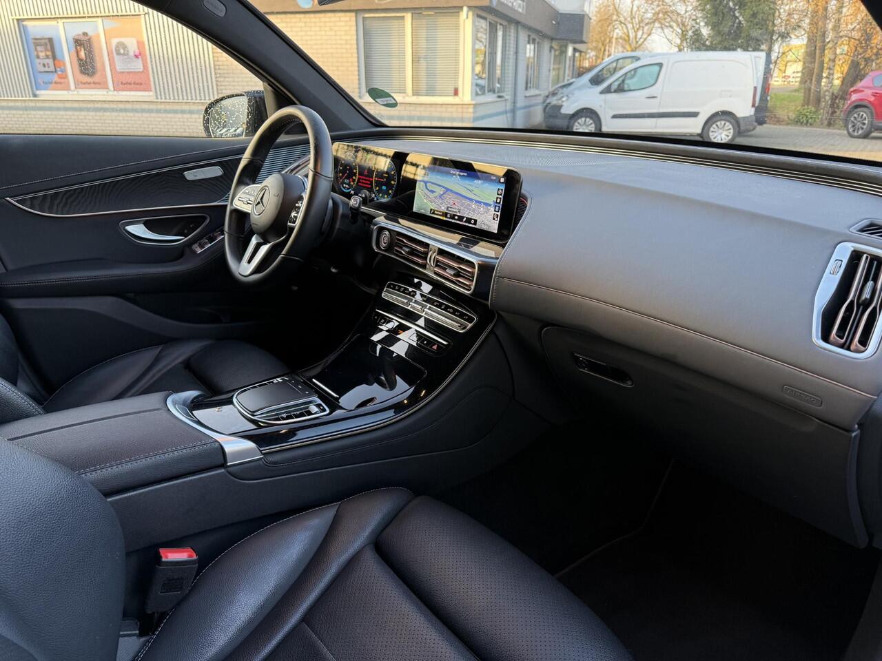 Mercedes-Benz EQC 400 Aut. 4MATIC Sol. Luxury 80 kWh | Navi | Camera | Leder |