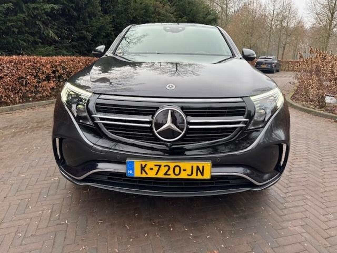 Mercedes-Benz EQC 400 4MATIC 80KWH BUSINESS SOLUTION AMG SOH 93,4% TREKHAAK/SCHUIF- KANTELDAK/LEER/LED/HUP/360CAM/ACARPLAY/FABRIEKSGARANTIE