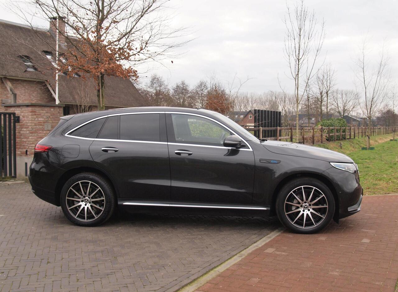 Mercedes-Benz EQC 400 4MATIC Business Solution AMG 80 kWh | SOH 95% | Panoramadak | Trekhaak | Sfeerverlichting | Camera |