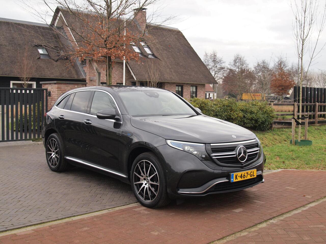 Mercedes-Benz EQC 400 4MATIC Business Solution AMG 80 kWh | SOH 95% | Panoramadak | Trekhaak | Sfeerverlichting | Camera |