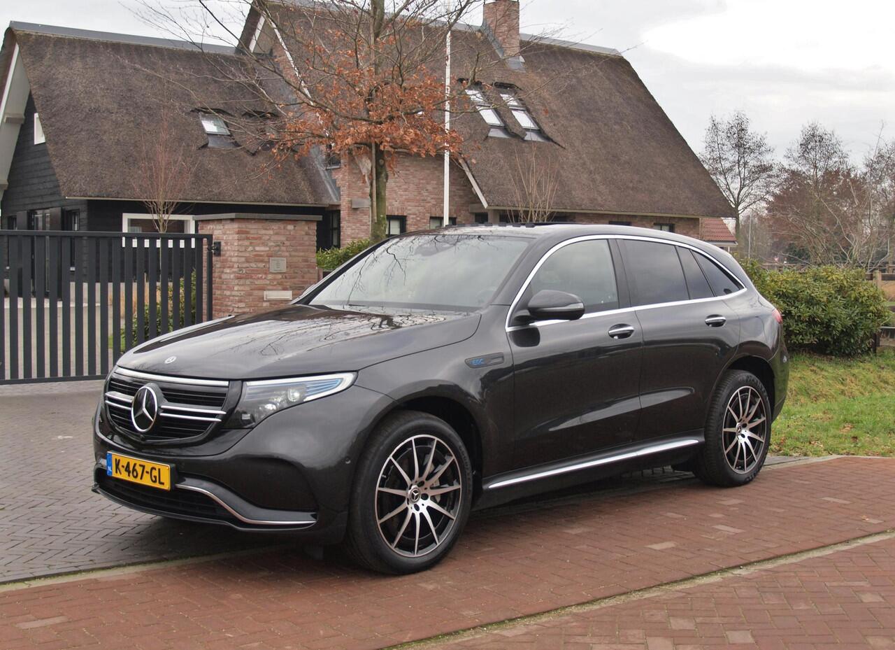 Mercedes-Benz EQC 400 4MATIC Business Solution AMG 80 kWh | SOH 95% | Panoramadak | Trekhaak | Sfeerverlichting | Camera |