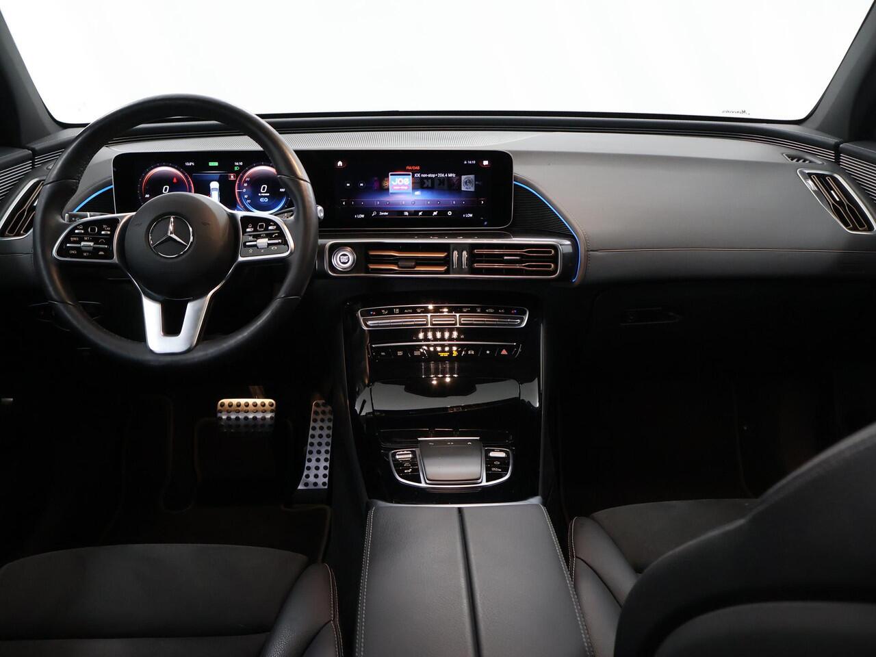 Mercedes-Benz EQC 400 4MATIC Business Solution 80 kWh | AMG | Schuif/kanteldak | Burmester | Keyless | Rijassistentiepakket Plus | 360 graden camera |