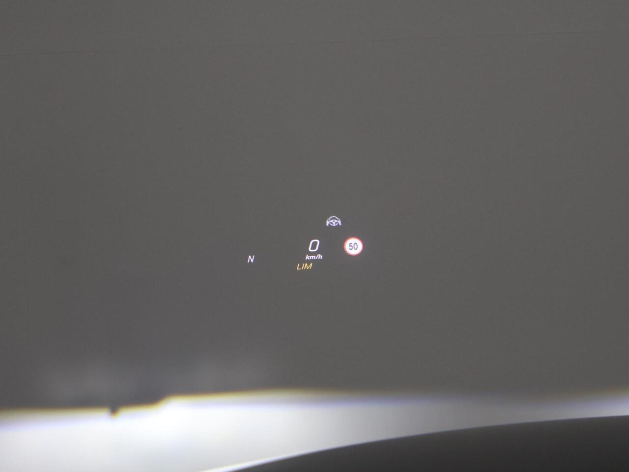 Mercedes-Benz EQC 400 4MATIC 408 PK AMG LINE 97% SOH + 21 INCH | SCHUIFDAK | HEAD-UP | TREKHAAK | 360 CAMERA | SFEERVERLICHTING