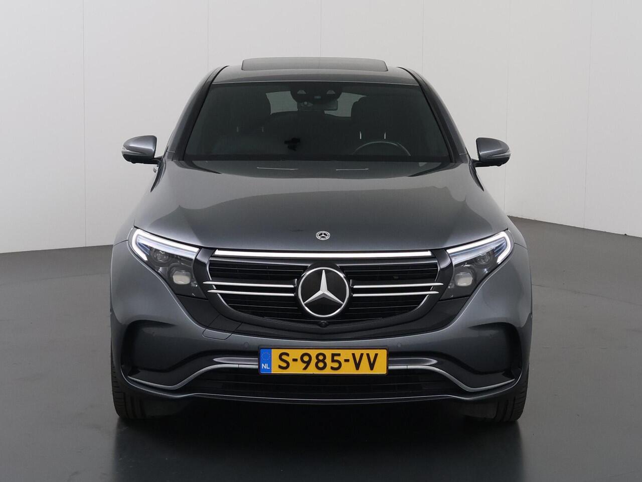 Mercedes-Benz EQC 400 4MATIC AMG Line 80 kWh | Night | Trekhaak | Memory | Schuif/kanteldak | 21" lichtmetalen velgen | Rijassistentiepakket |