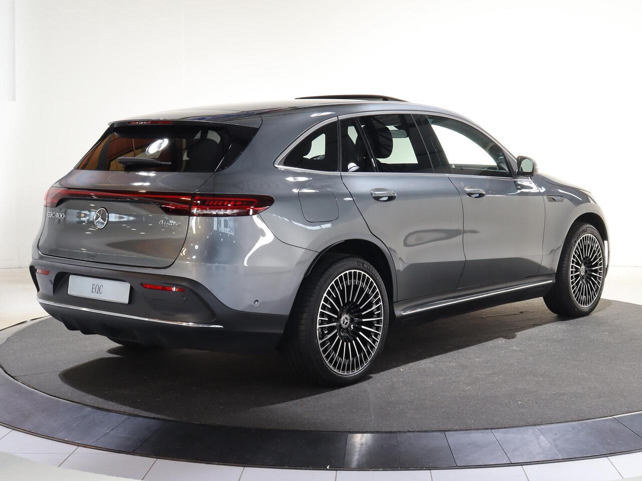 Mercedes-Benz EQC 400 4MATIC Luxury Line 80 kWh | AMG | Trekhaak | Schuif/kanteldak | 19" multispaaks velgen | Multibeam |