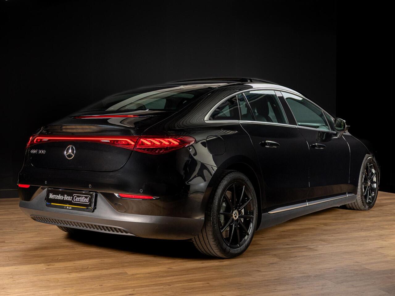 Mercedes-Benz EQE Limousine 300 Business Line 89 kWh Panorama dak