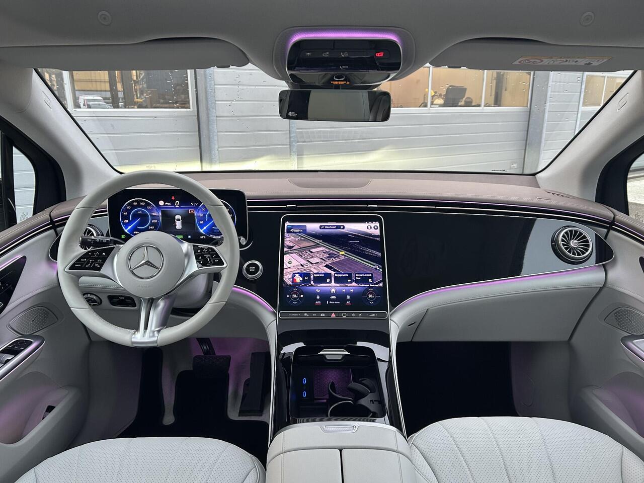 Mercedes-Benz EQE SUV 300 Business Edition | Panoramadak | Trekhaak | Cruise Control | Stuurverwarming | Stoelverwarming