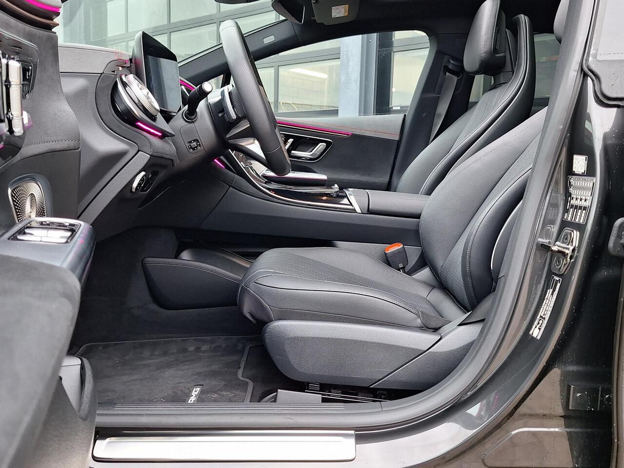 Mercedes-Benz EQE 300 | Panoramadak | Luchtvering | AMG Night | Premium PLUS | Nightpakket | Panoramadak | Luchtvering | Head-up Display | 360° Camera | Sfeerverlichting | Burmester® 3D | Rijassistentiepakket Plus | Memorystoelen Verwarmd | Sfeerverlichting | Apple & Andro