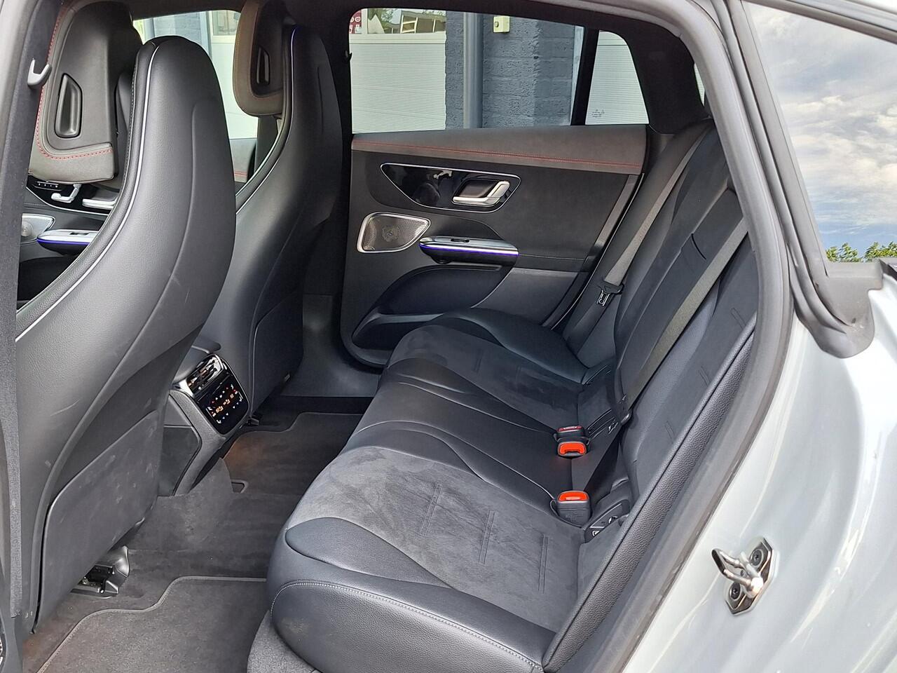 Mercedes-Benz EQE 300 AMG | Trekhaak | Panoramadak