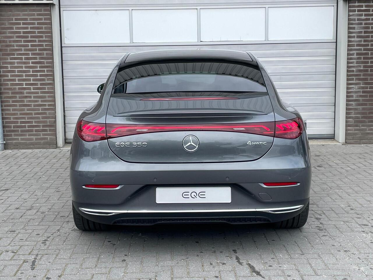 Mercedes-Benz EQE 350 4Matic | Airmatic | Panoramadak | Premium Pakket | Rijassistentiepakket Plus | Burmester 3D Surround | Head-up Display | 360° Camera | Elektrisch Verstelbare Voorstoelen + Memory | Stoelverwarming | Stoelventilatie | Apple CarPlay | Android Auto