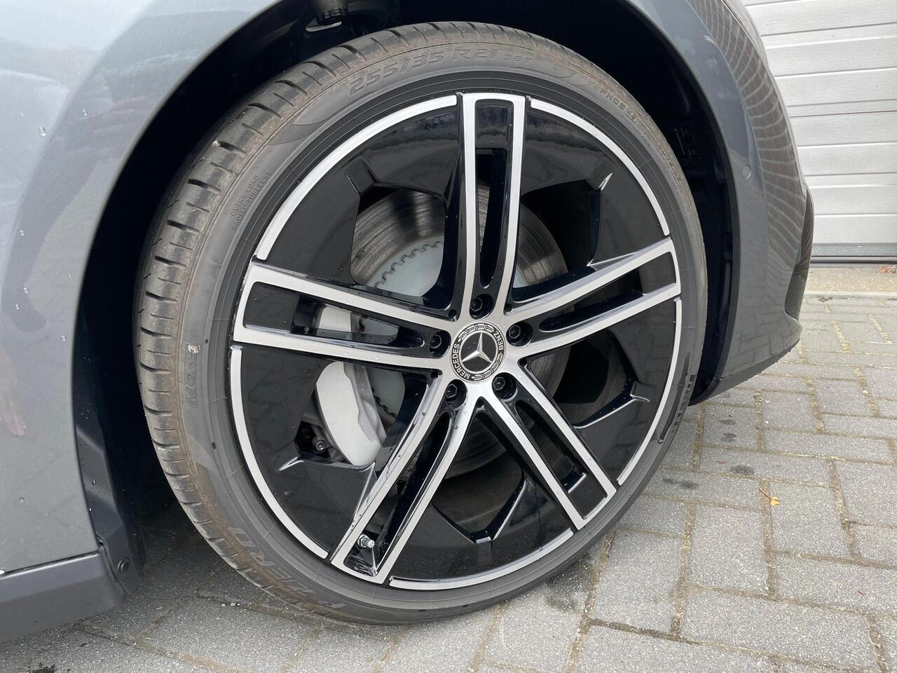 Mercedes-Benz EQE 350 4Matic | Airmatic | Panoramadak | Premium Pakket | Rijassistentiepakket Plus | Burmester 3D Surround | Head-up Display | 360° Camera | Elektrisch Verstelbare Voorstoelen + Memory | Stoelverwarming | Stoelventilatie | Apple CarPlay | Android Auto