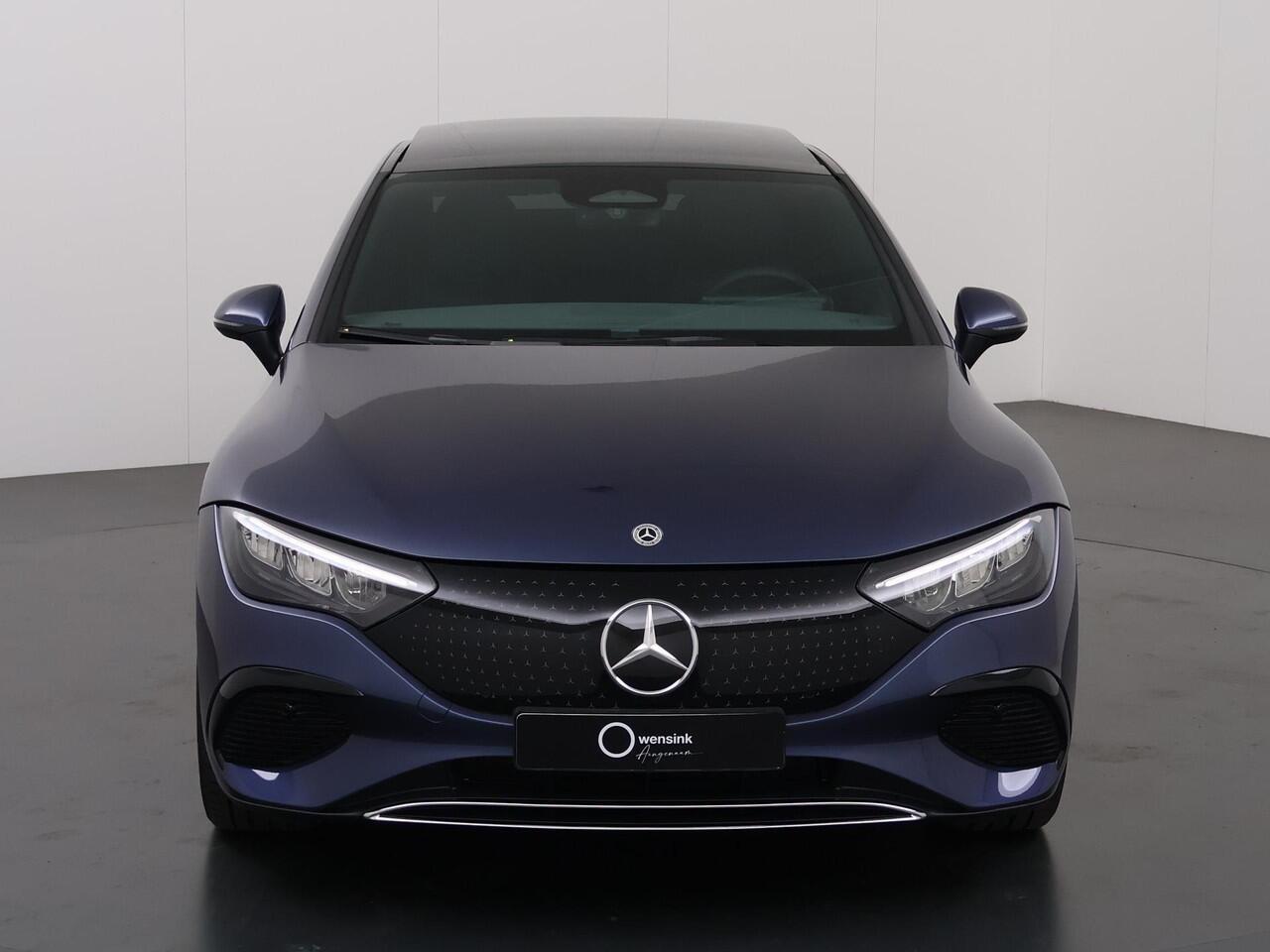 Mercedes-Benz EQE 300 Business Edition 89 kWh | Business Plus pakket | 20-Inch | Panoramadak | Privacy glas | 22kW AC-Lader | Memory | Easy-Pack