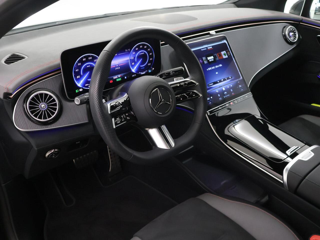 Mercedes-Benz EQE 300 AMG Line 89 kWh | Panoramadak | Memory | Winter pakket | Sfeerverlichting |