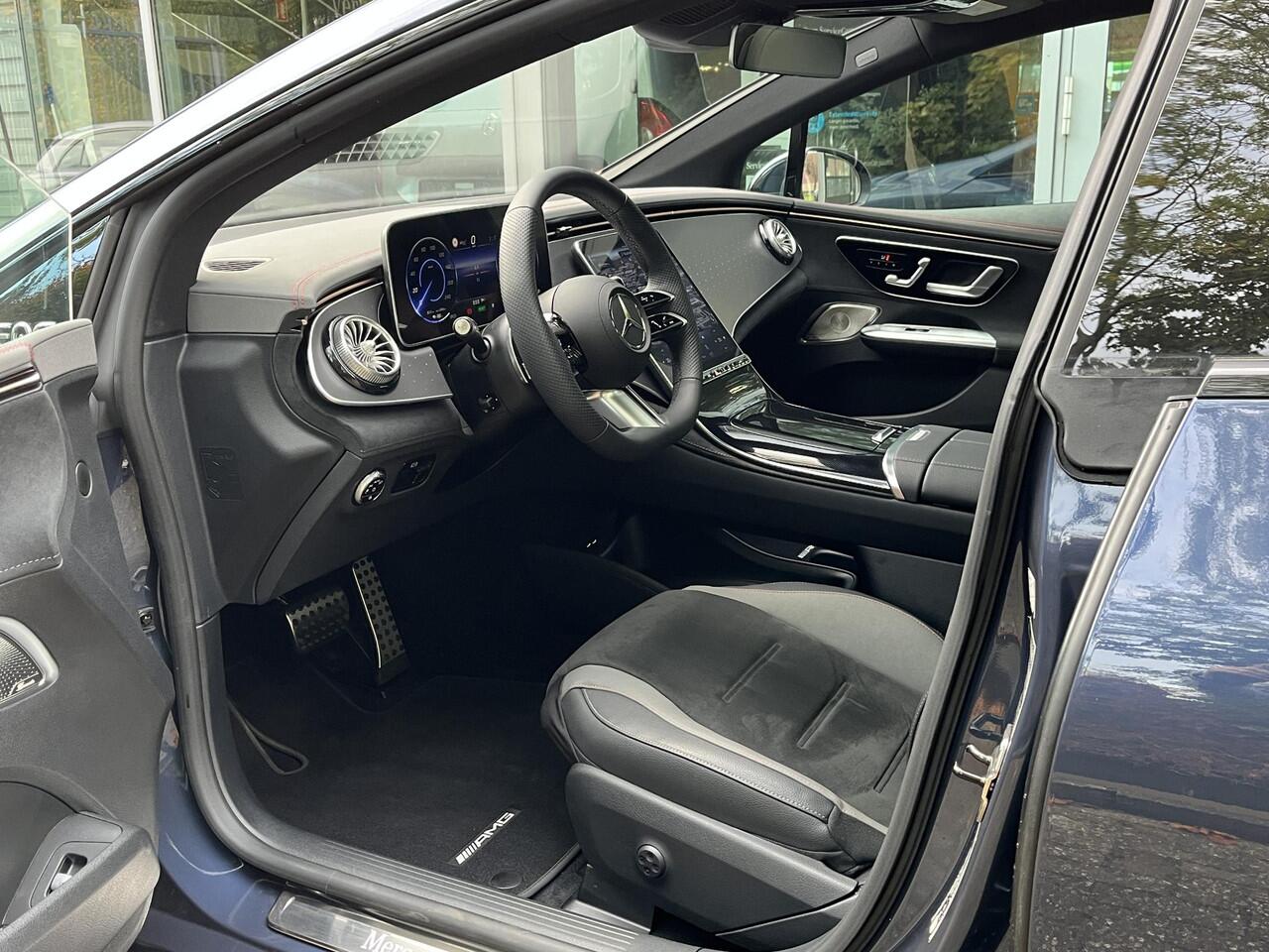 Mercedes-Benz EQE 350 AMG Line | Night Pakket | Panoramadak | Rijassistentie Pakket Plus | AIRMATIC Luchtvering | Burmester 3D Surround | 360° Camera | DIGITAL LIGHT | Elektrisch Verstelbare Stoelen + Memory | Apple CarPlay | Android Auto | Sfeerverlichting | Stoelverwarm