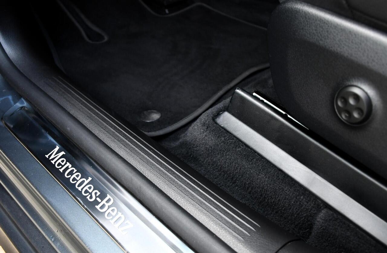 Mercedes-Benz EQE SUV 350+ Luxury Line 91 kWh Distronic, Panoramadak, Trekhaak,