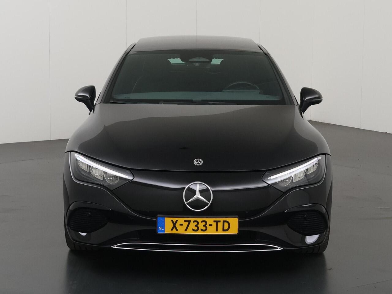 Mercedes-Benz EQE 300 Business Edition 89 kWh | Panoramadak | Navigatie | Parkeercamera | Stoelverwarming | Keyless Go |