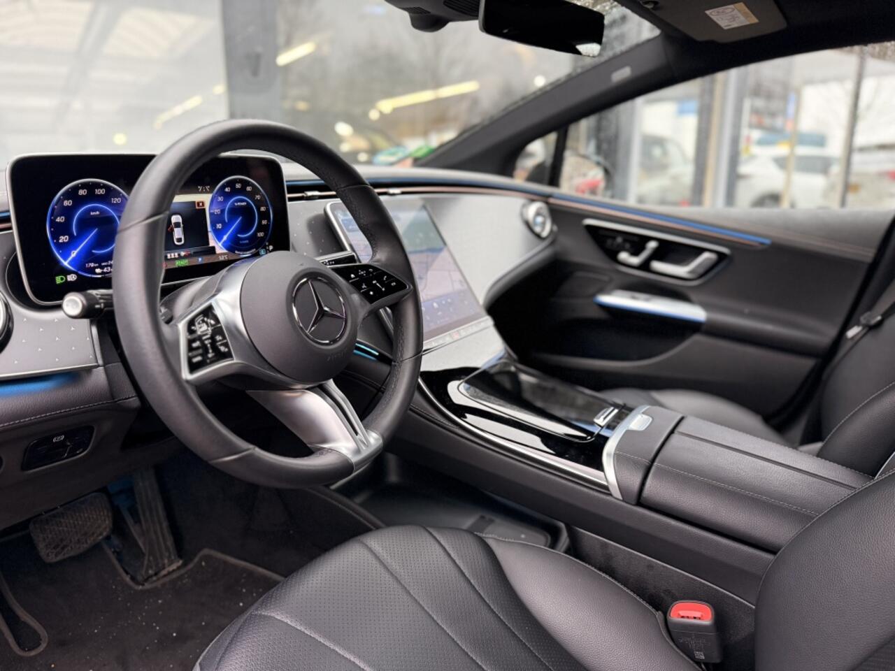 Mercedes-Benz EQE 300 Business Edition | Panoramadak